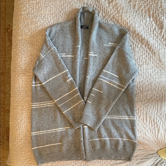 Piazza Sempione Gray and White Women's Sweater Cardigan Set - Picture 3 of 7